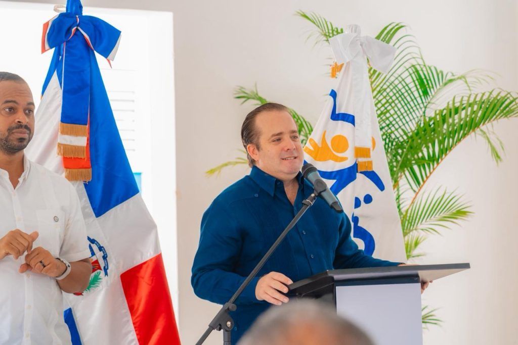 Gobierno inaugura CAIPI en Guaricano; realiza jornada de inclusión social en El Higüero