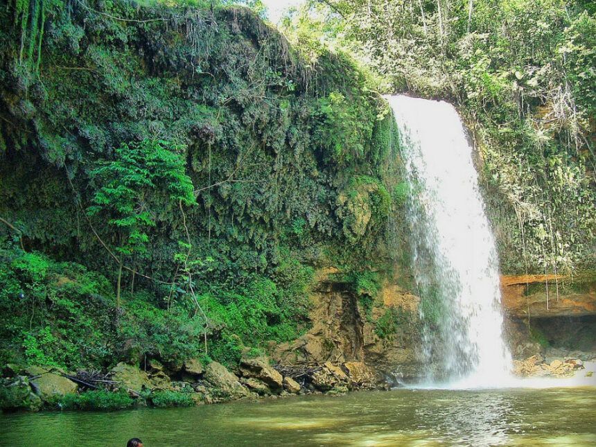 Salto de Socoa en Monte Plata.