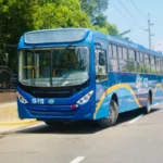 Autobús de la Operadora Metropolitana de Servicios de Autobuses (OMSA).