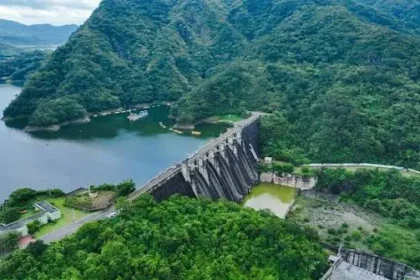 Presa de Valdesia.