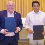 Ministro de Turismo firma acuerdo con la ITF para impulsar la movilidad turística sostenible.