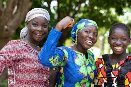 Las mujeres y niñas afrodescendientes son el motor del cambio para reclamar su lugar en el mundo a través de un viaje transformador de educación, liderazgo y dignidad. Foto:Adobe Stock/Riccardo Niels Mayer