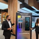 Samsung presenta refrigeradora inteligente que integra tecnología y eficiencia.