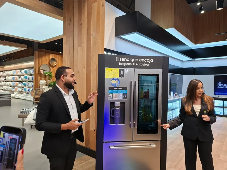 Samsung presenta refrigeradora inteligente que integra tecnología y eficiencia.