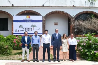 El ministro de Turismo, David Collado, inició los trabajos de restauración de Casa Aybar, ubicada en la Ciudad Colonial.