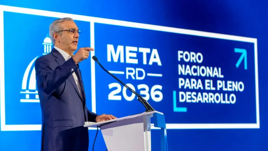 El presidente Luis Abinader en el primer Foro Nacional para el Pleno Desarrollo.