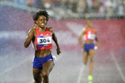 La dominicana Marileidy Paulino en el torneo de atletismo de los XXV Juegos Centroamericanos y del Caribe.