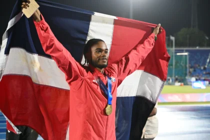 El dominicano Gabriel Moronta se llevó la medalla de oro en los 400 metros planos masculinos del campeonato de atletismo de los XXV Juegos Centroamericanos y del Caribe Santo Domingo 2026.