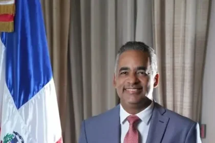Joel Santos.