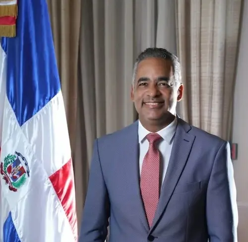 Joel Santos.