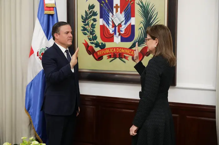 Jean Luis Rodríguez y la vicepresidenta de la República, Raquel Peña.