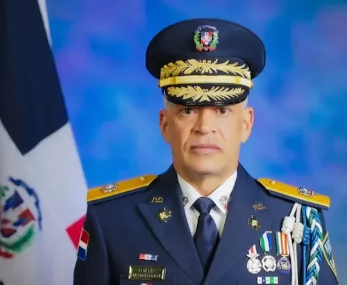 General Ernesto Rafael Rodríguez García como nuevo director general de la Policía Nacional.