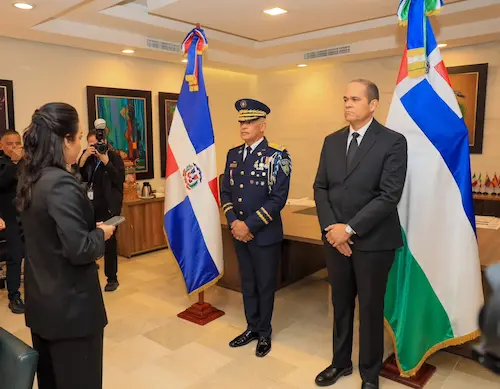 Faride Raful encabezó el acto de traspaso de mando en la Dirección General de la Policía Nacional.