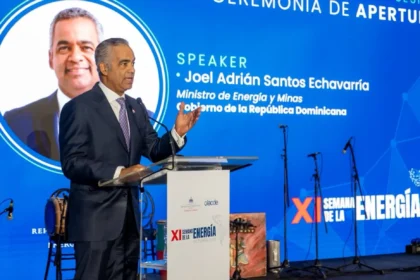 El ministro de Energía y Minas, Joel Santos.