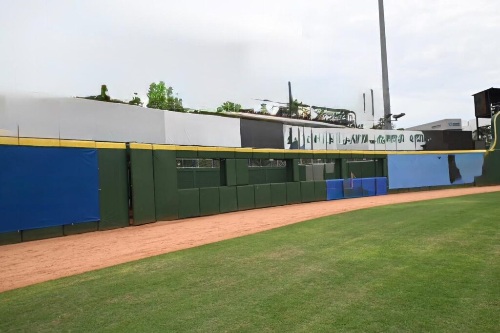 Área de bullpen de los Tigres del Licey en el Estadio Quisqueya Juan Marichal.
